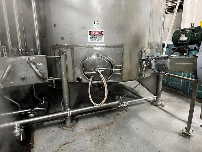 Used Tank, 6,000 gallon, S/st, 8'x15', Agitated, CB, Pump #C745008