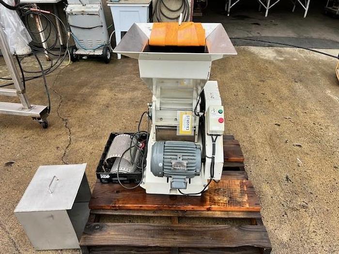 Used Grinder, Plastic, Scrap, 12.25" x 11.25", 3 HP, #S745113