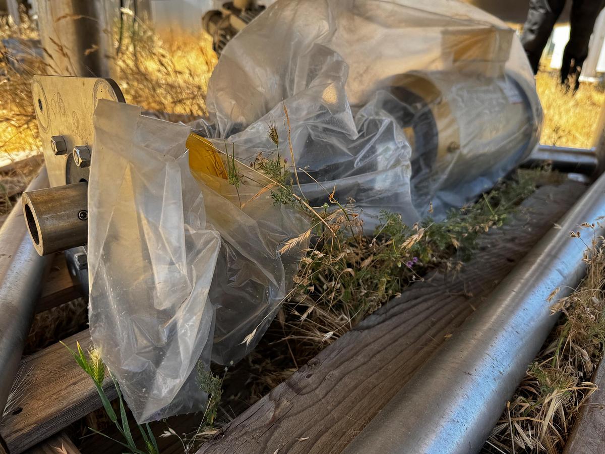 Used Tank, 660 Gallon, Stainless Steel, Jacketed, Agitated, Dish & Cone Bottom, with Mixer, #5991337