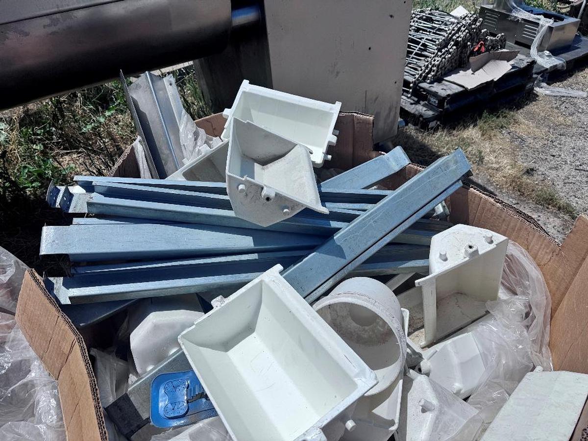 Used Elevator, Z Frame Bucket Elevator, Chain Driven, 185" Discharge Height, #59917800