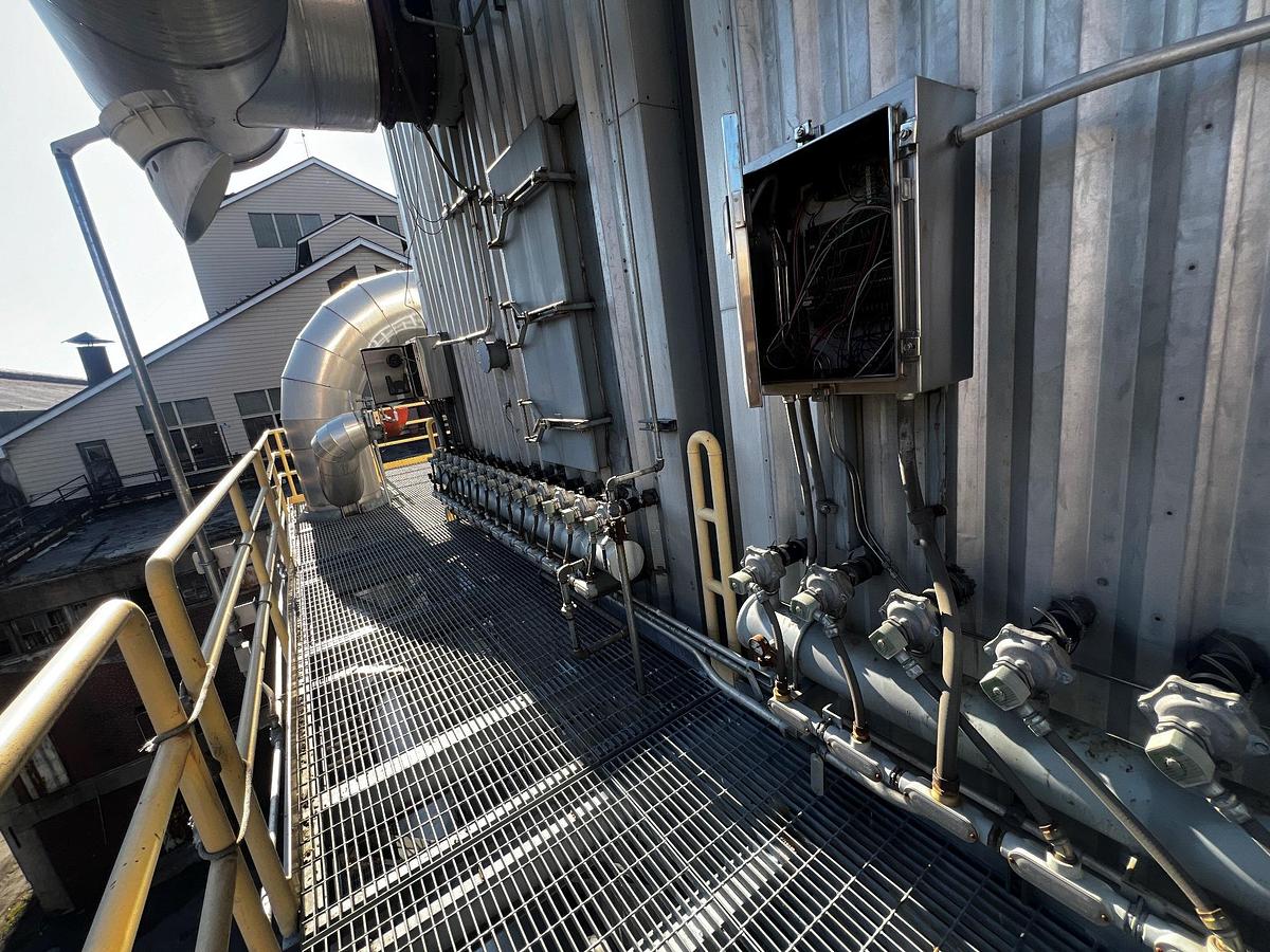 Used Dust Collector, 4,500 SF, 50,000 CFM, High Temp, Insulated, #5991542