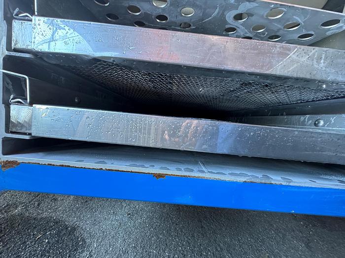 Used Screen, Gyratory, Sweco, 3' Wide X 6' Long, Stainless Steel, Model CLD 3X6L5 #S745404
