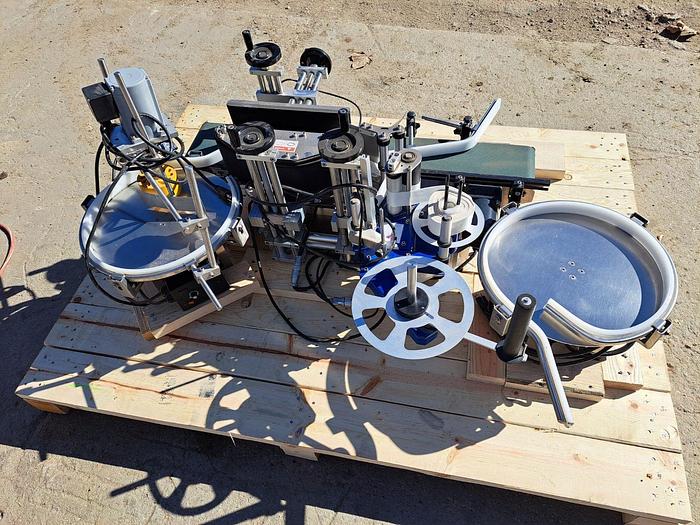 Used Labeler, Pressure Sensitive, Accutek, Mdl 24-SPS-104, Accumulation Tables #S744787