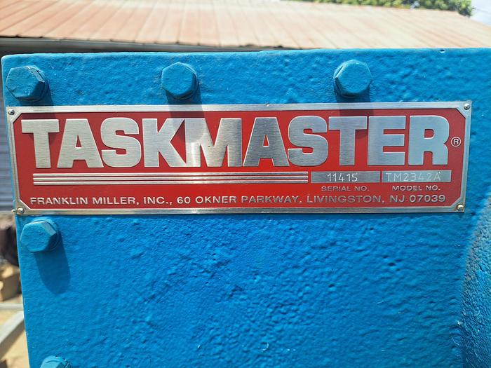 Unused Shredder, 30 HP, 23" x 42" Chamber, 48" Sweco Screener, #5533735