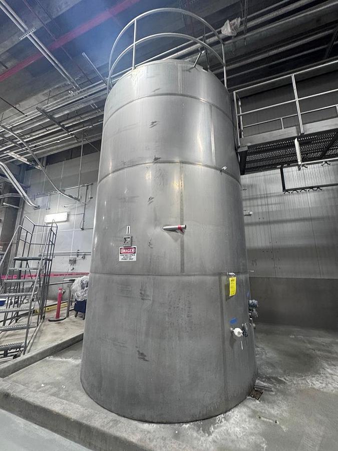 Used Tank, 6,000 Gallon, Stainless Steel, Vertical, Jacketed, Agitated, Storage Tank, #5991875
