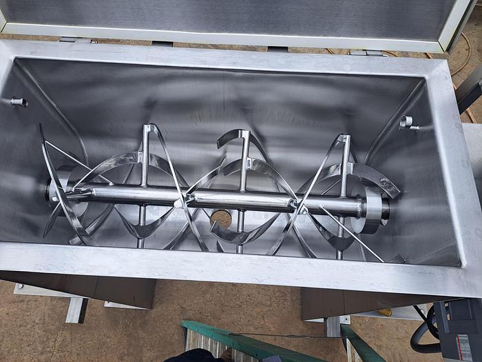 Used Mixer, Ribbon, 5 CF, Stainless Steel, Double Ribbon, 5 HP #S745503