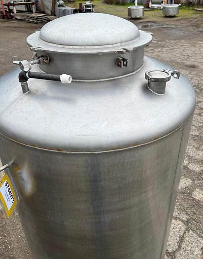 Used Tank, 250 Gallon, Stainless Steel, Dish Top and Dish Bottom #S744973