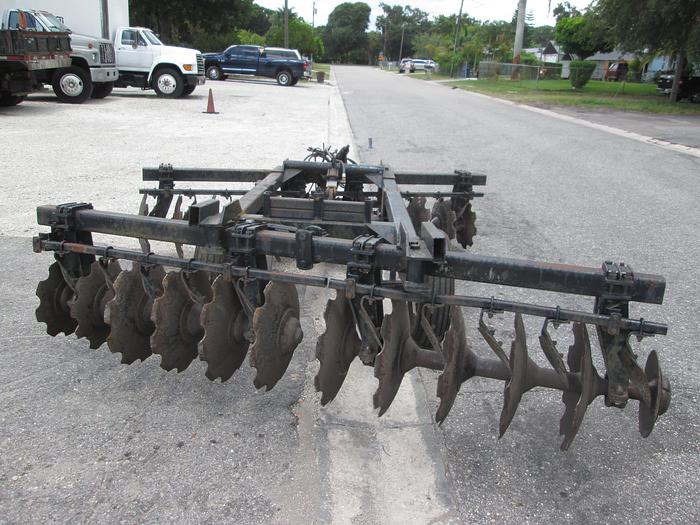 Used Pull Type Offset Disc Harrow 10' Wide Cut