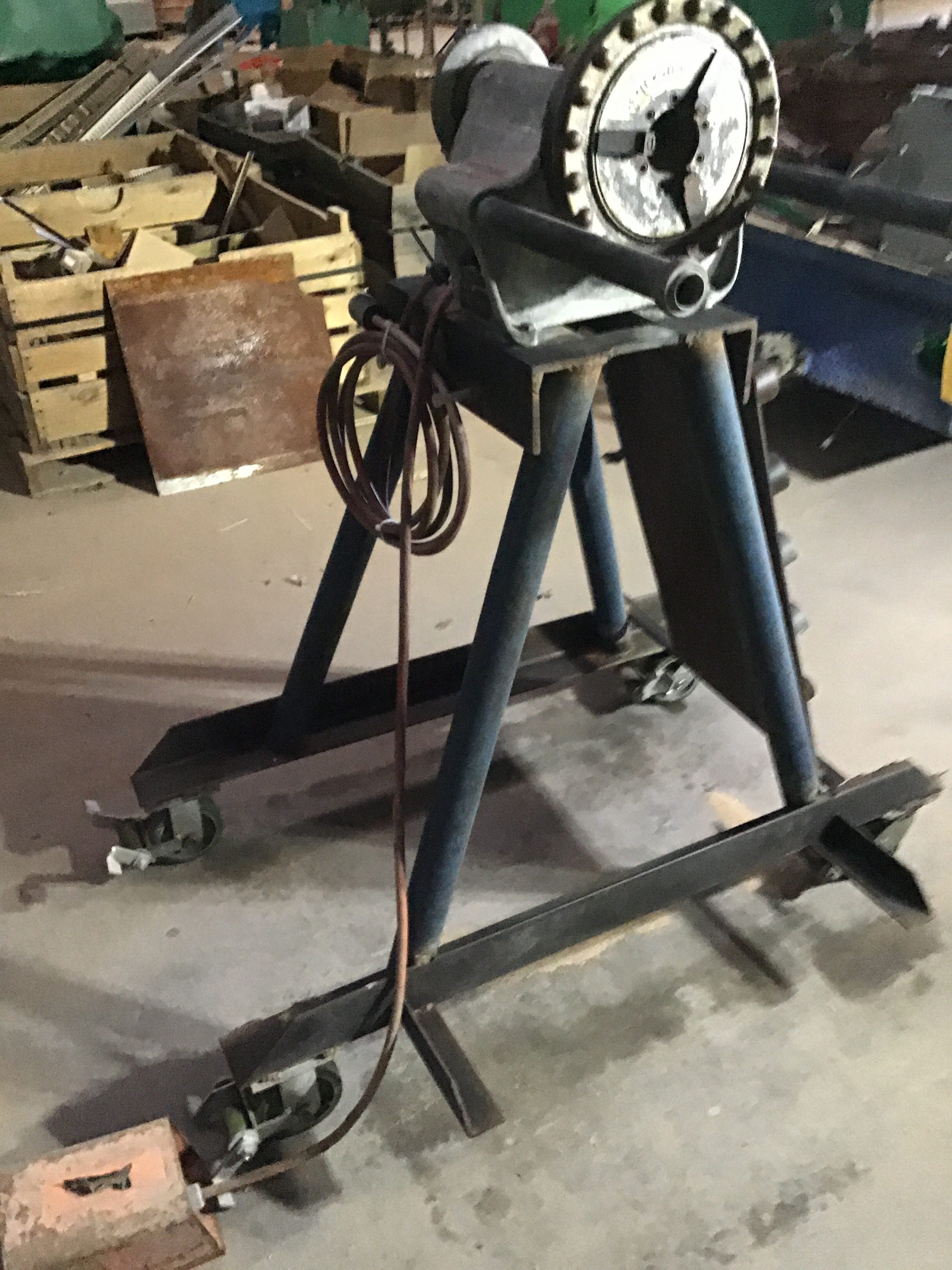 Used 2 In. Rigid Mdl. 300 Pipe Threader, works good