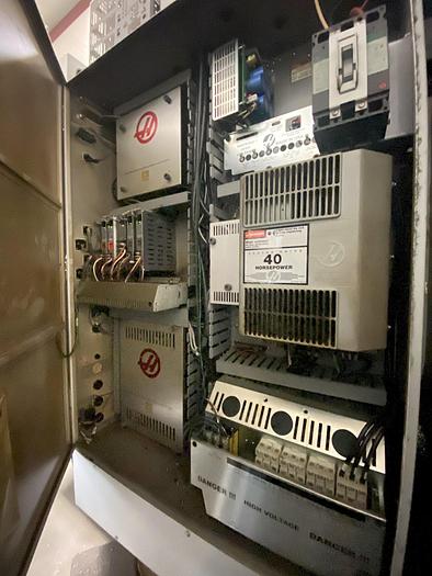 Used 2013 HAAS  VM-6 4-Axis CNC Vertical Machining Center