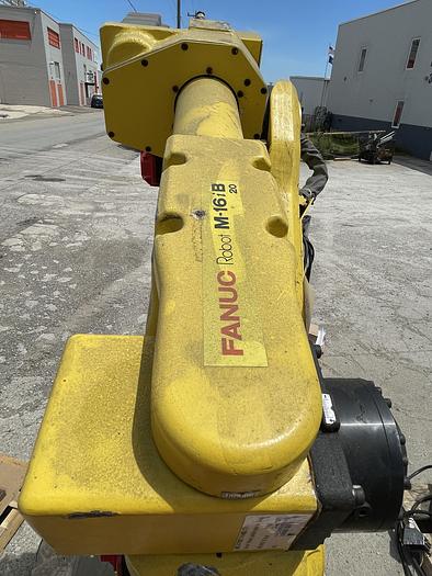 Used FANUC M16iB/20 6 AXIS ROBOT 20 kg X 1667 mm WITH FANUC R30IA CONTROLLER