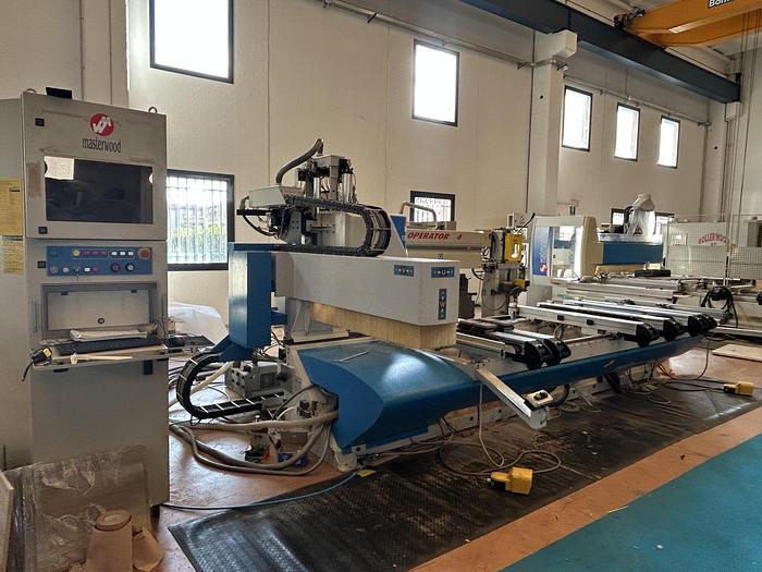 Usato CENTRO DI LAVORO MASTERWOOD WINNER 3.2 CE