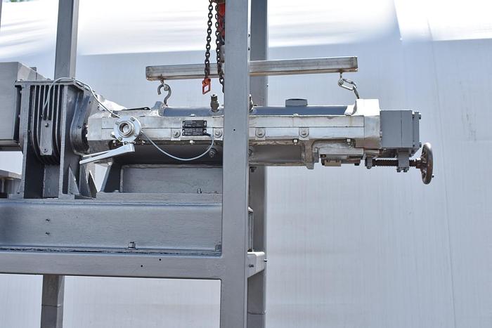 Used 5 IN. TELEDYNE READCO TWIN SCREW CONTINUOUS PROCESSOR – S/S – JACKETED (#9726)