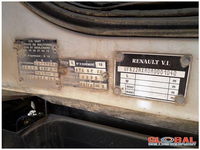 Used Item 0954 : 1997 Renault Recovery Truck (Trailer)