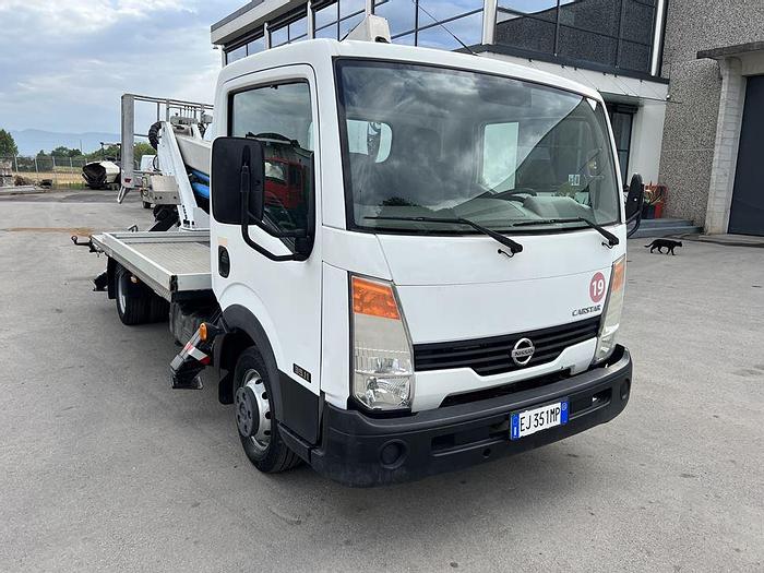 Usato 2011 NISSAN CABSTAR CON PIATTAFORMA MULTITEL HX 195
