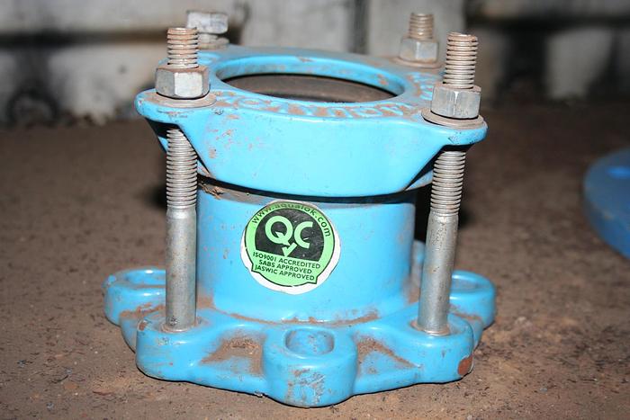 Used Various Aqualok Unfit Flange Adapters