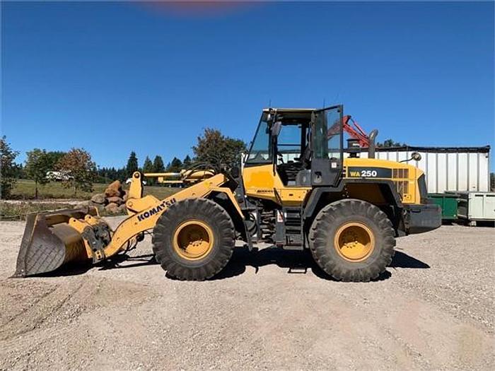 Used 2009 KOMATSU WA250-6