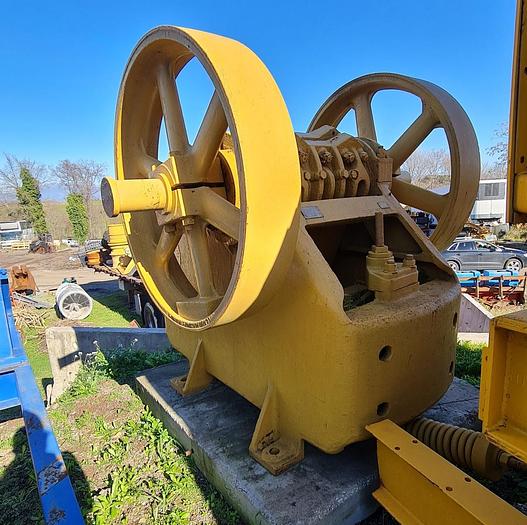 Usato Frantoio a Mascelle, LORO & PARISINI modello Magutt CR 600