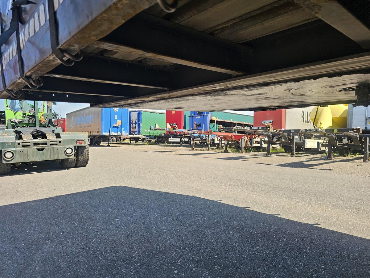 Gebruikt 2004 PACTON T3 001 /3 axle curtainsider /saf disc/ apk tuv/13-03-2027.