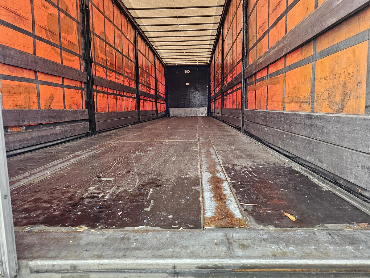 Used 2011 VAN HOOL 3B0072 | GALVANISED STEEL CHASSIS | ALU RIMS |BPW DISC | TUV APK/ 10-05-2026.