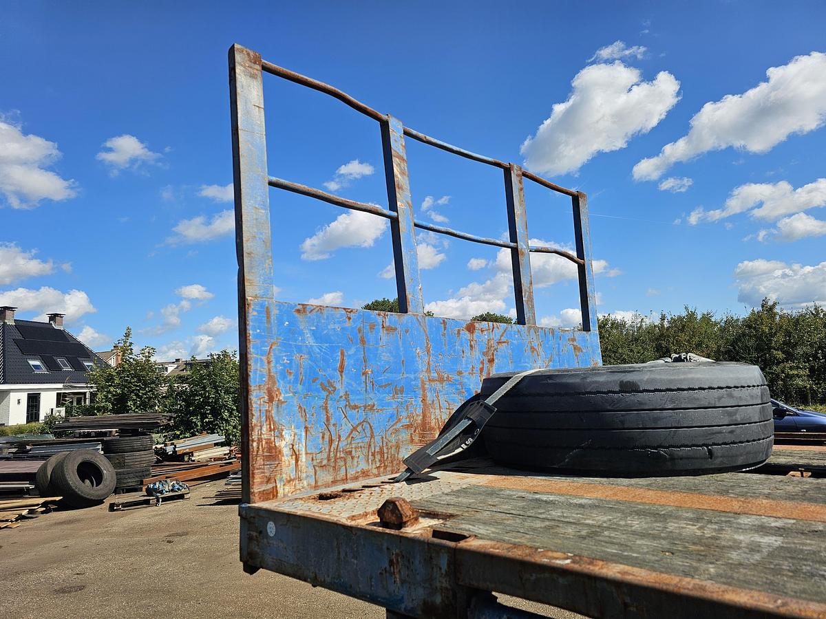 Gebruikt 1984 FLANDRIA OP 3/32T STEEL SUSPENSION / 15 CM BPW DRUM AXLES/ TWISLOCKS 40 FT 2 X 20 FOOT.