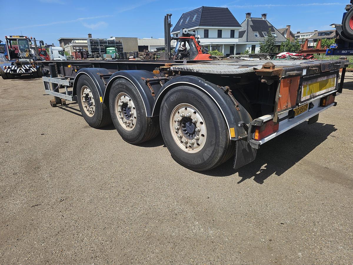 Used 2000 DESOT DSTO-2001-SSR-99L| adr CHASSIS 20/30 FT| 3940 KG | APK 10-12-2025 | HOLLAND CHASSIS. DAF DISC.