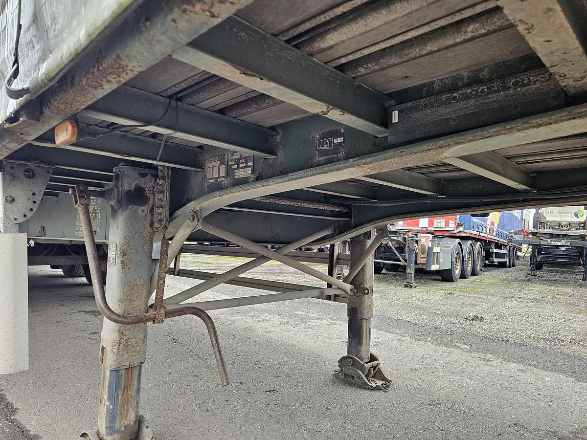 Gebruikt 2004 FREUHAUF T39B 3 AXLE CURTAINSIDE |OPEN ROOF | BPW AXLES.