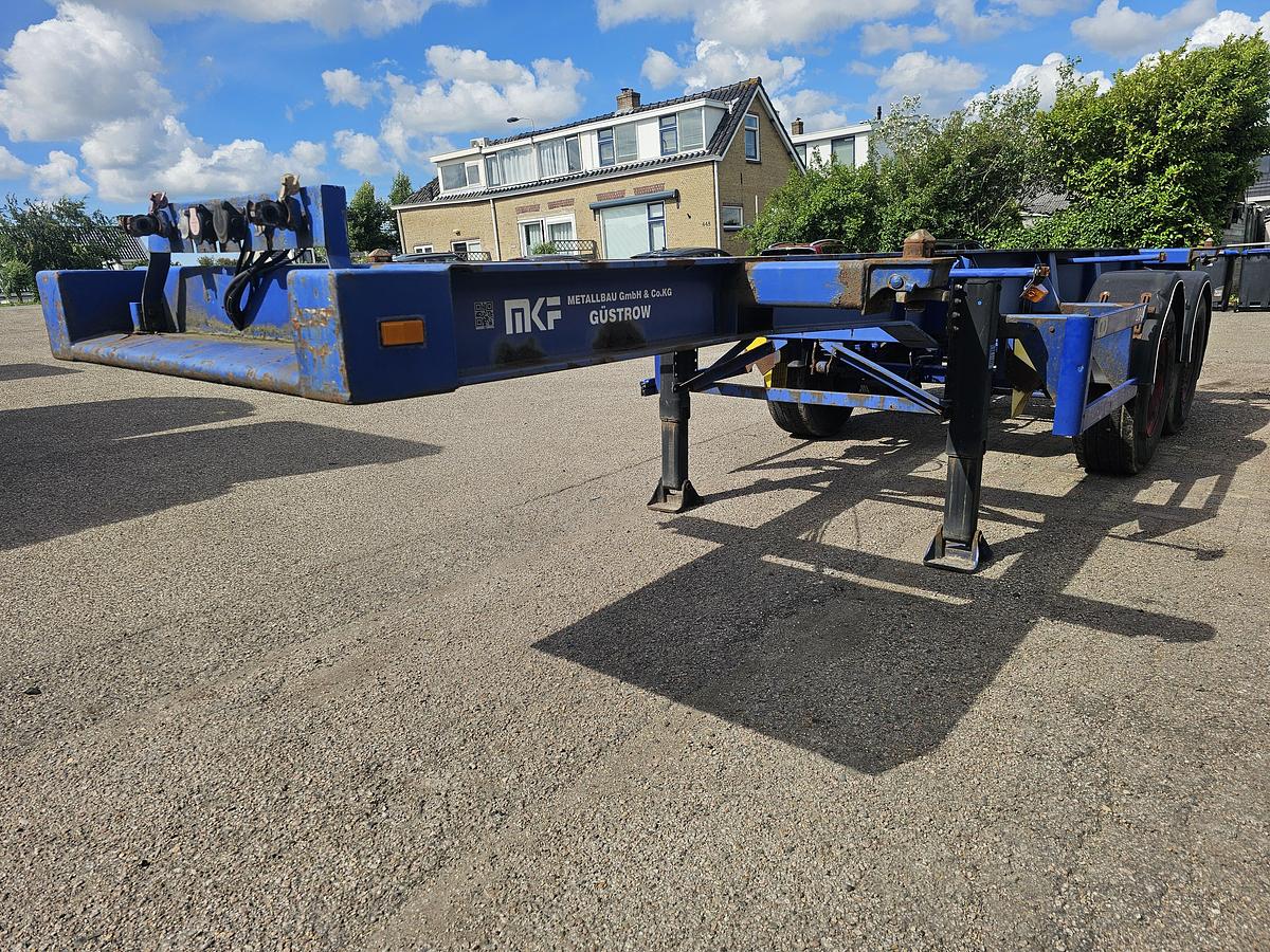 Gebruikt 2008 MKF METALLBAU CS 20 -20 FOOT- CONTAINER CHASSIS -HEAVY DUTY- BPW DRUM -STEEL SUSPENSION- GOOD QUALITY.