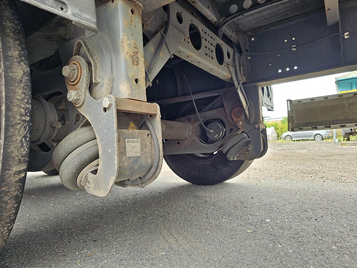 Used 2011 KRONE SD 27 | SAF DISC | NICE CHASSIS .