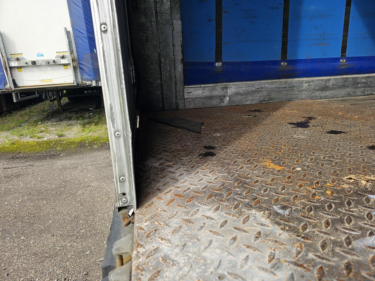 Gebruikt 2008 HUMBAUR HSA 2006 | GALVANIZED CHASSIS | SAF DISC.