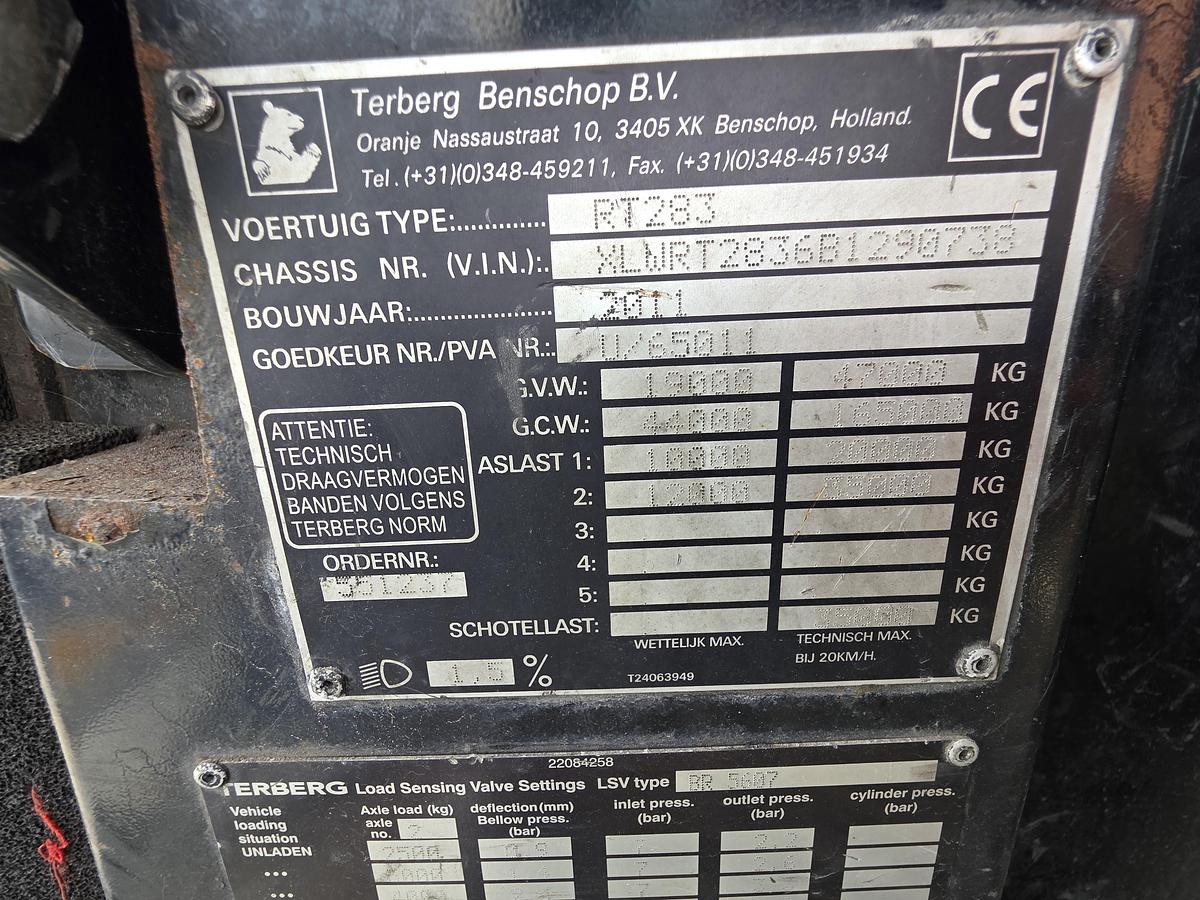 Gebruikt 2011 TERBERG RT 283