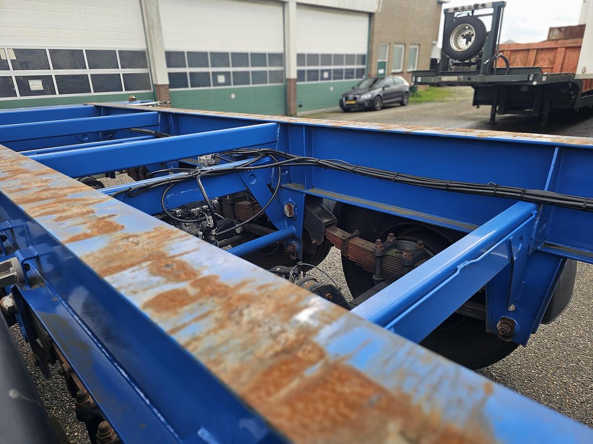 Gebruikt 2018 MENKE JANZEN 40 FOOT STRAIGHT / 2 X 20/30 FOOT./ BPW DRUM / STEEL /STEEL SUSPENSION / LIKE NEW.