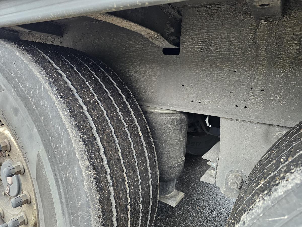 Gebruikt 2011 Schmitz Cargobull SCS24/L-1362 E B | NL TRAILER|SAF DISC| LOADING LIFT 2 TONS | APK TUV |29-06-2026