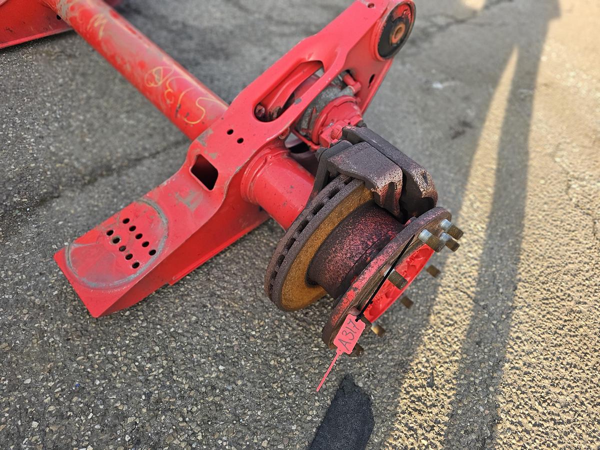 Gebruikt 2008 Saf trailer axle disc brakes. 3 PIECES