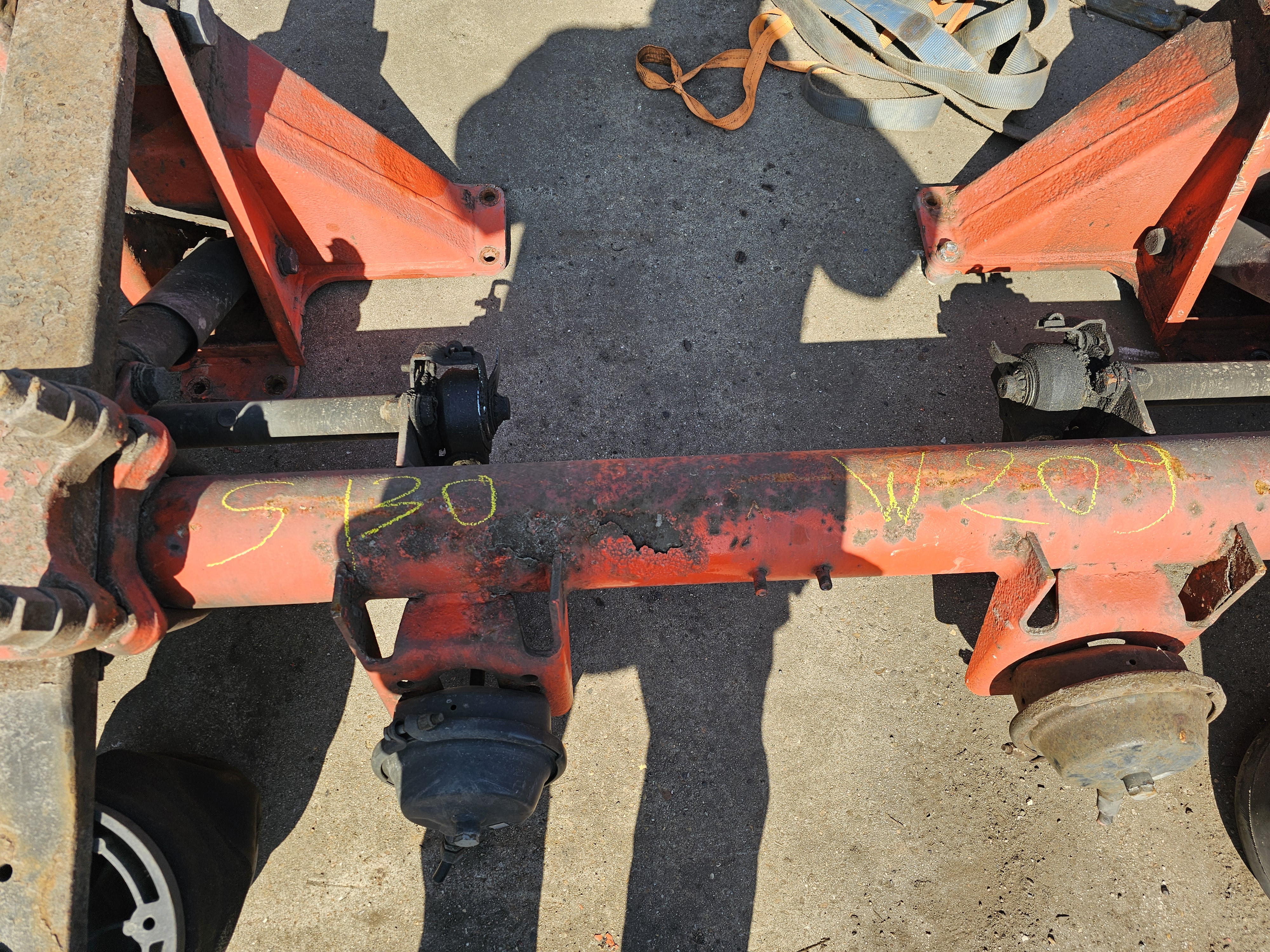 Gebruikt 2005 SMB TRAILER AXLE SINGLE TIRE DRUM