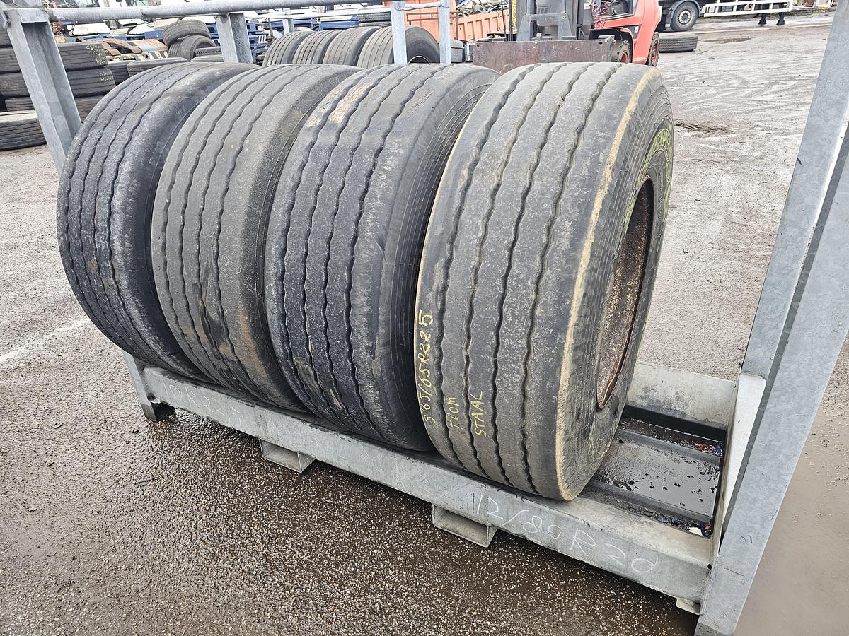 Gebruikt STARMAX 385/65 R 22.5 ON RIM