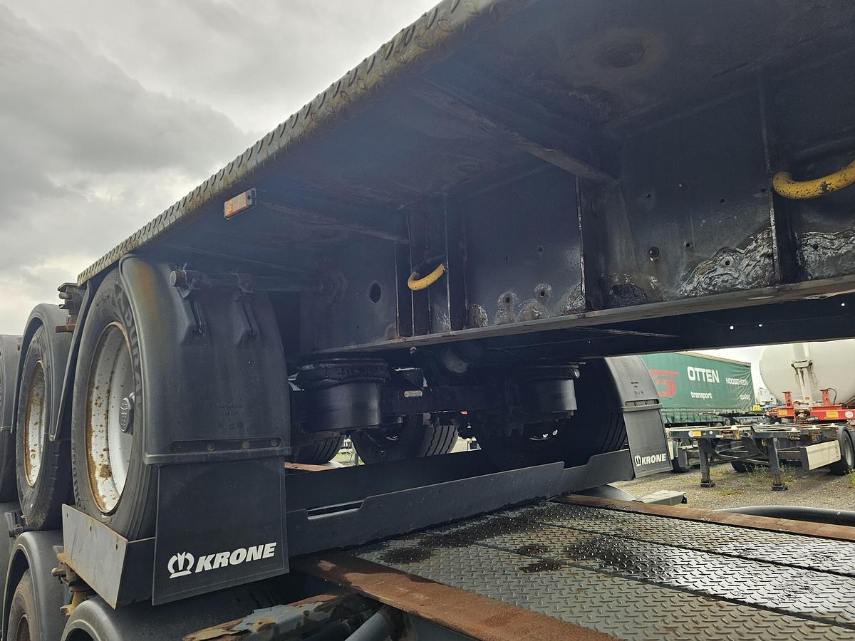 Gebruikt 2006 Krone sd- fixed 40 foot chassis - with 2 x 20 foot connection -20 foot middle - the one ab
