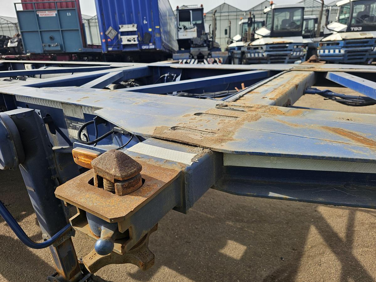 Gebruikt 1998 Van Hool 30 foot container chassis | tank container transport | saf Drum.