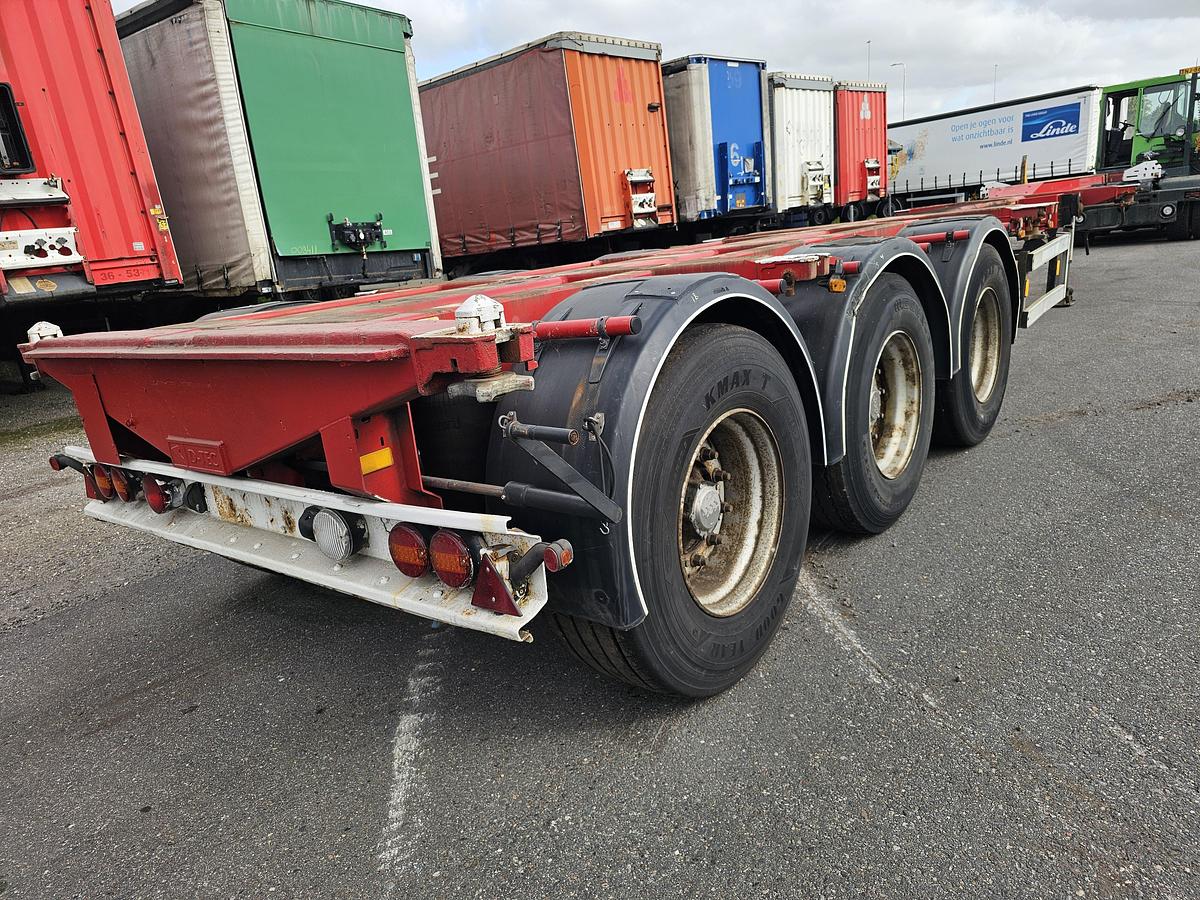 Used 2006 D-TEC  YARD CHASSIS |MULTI CHASSIS | ALL CONNECTIONS| NO DOCUMENTS | 3 PIECES.