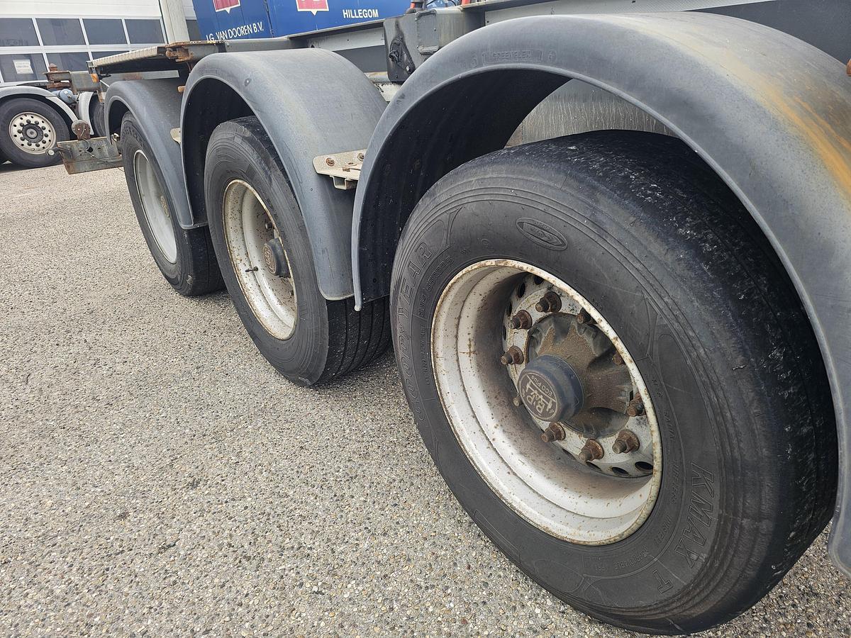 Gebruikt 2015 TURBO,S HOET N/A 40 FOOT 30 FOOT 20 FOOT. EXTENDIBLE /ADR/BPW DISC.