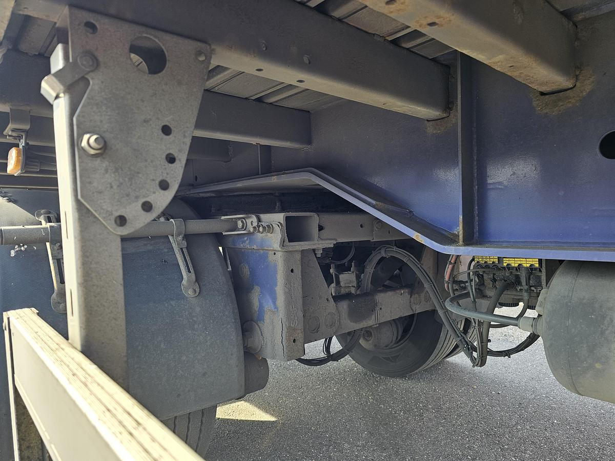 Used 2012 PACTON TBD.122 | SINGLE STEERING AXLE |UNDER SLIDING LOADING LIFT + BATTERIES| DAF DISC| APK /TUV 6-12-2025