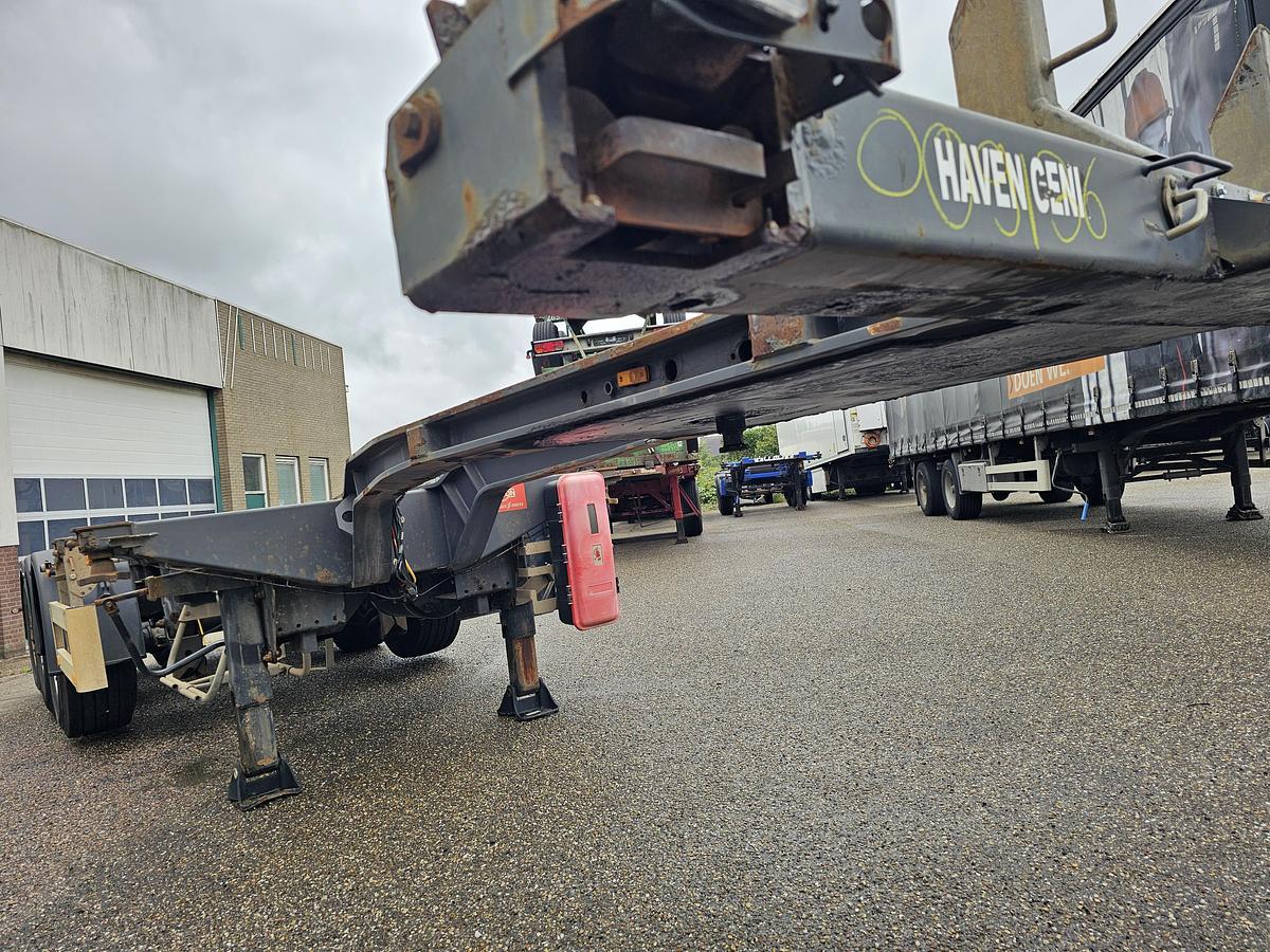 Used 2011 PACTON TXC.343 KB| MULTI CHASSIS ALL CONNECTIONS| SAF DISC | ALU RIMS | LIFT AXLE.