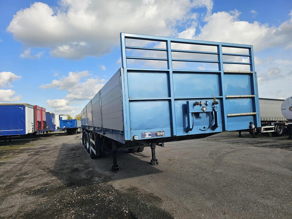 Gebruikt 1995 JUMBO DO 300 S/ 2 X STEERING /BPW DRUM / DOUBLE TIRES/ LIFT AXLE