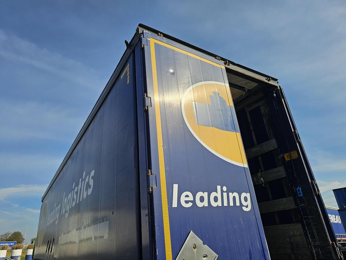 Used 2013 PACTON TBD.122 | SINGLE STEERING AXLE |UNDER SLIDING LOADING LIFT + BATTERIES| DAF DISC| APK /TUV 17-01-2025