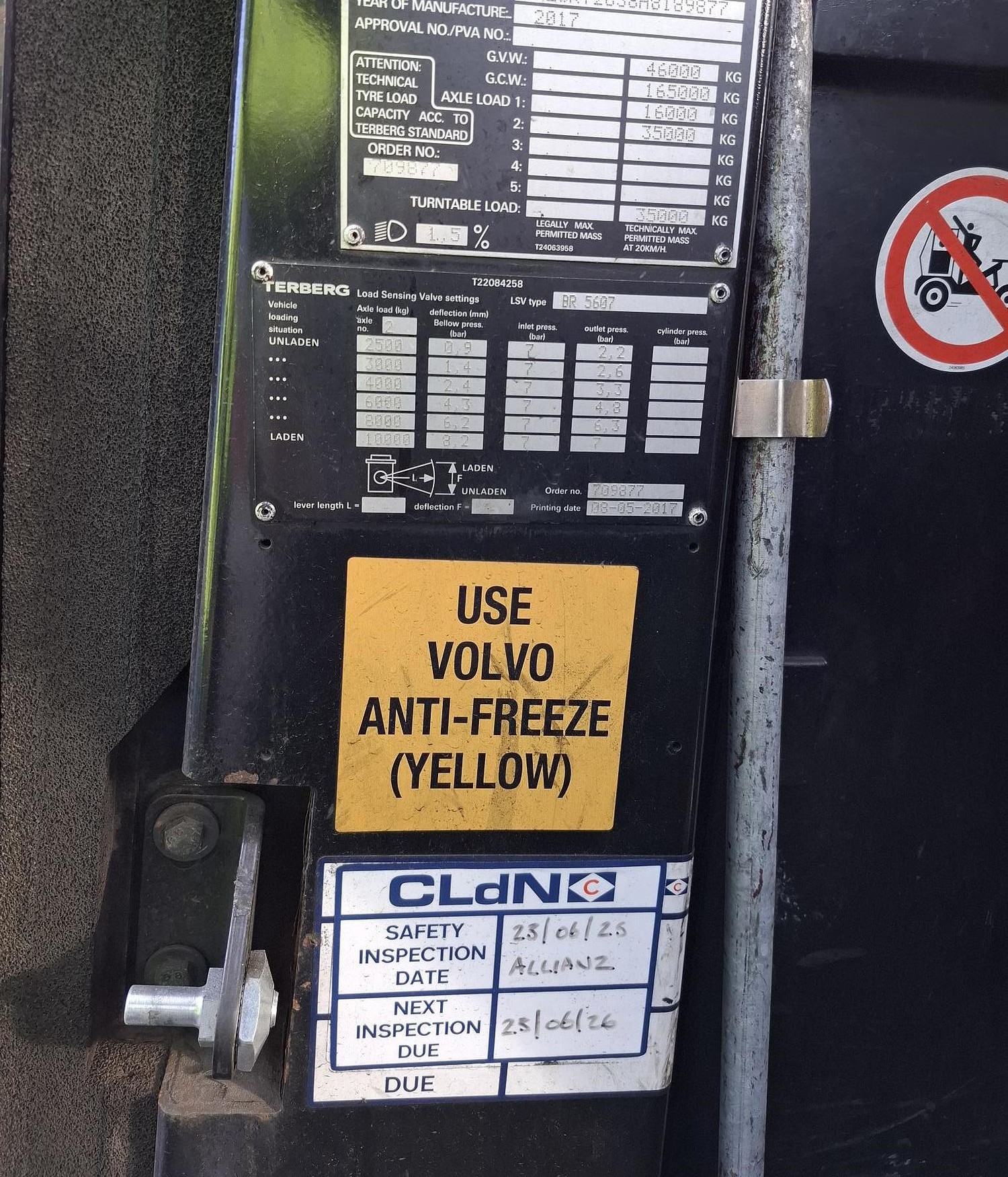 Gebruikt 2017 TERBERG RT283 | TERMINAL TRACTOR 4X4| TURNING CHAIR. | AUTOMATIC GEAR | 20000HOURS| 4 PIECES|LEASING 1610  EURO MND