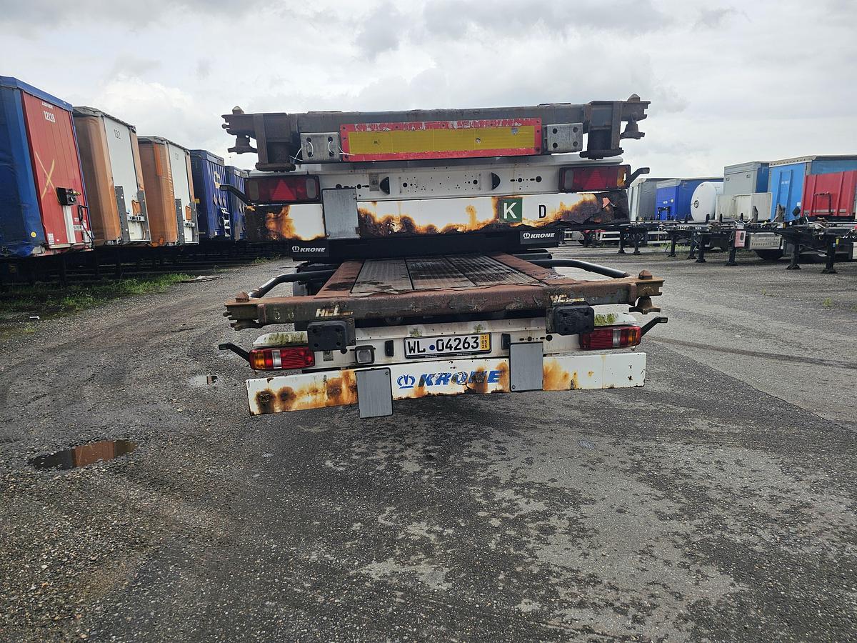 Gebruikt 2006 Krone sd- fixed 40 foot chassis - with 2 x 20 foot connection -20 foot middle - the on TOP.