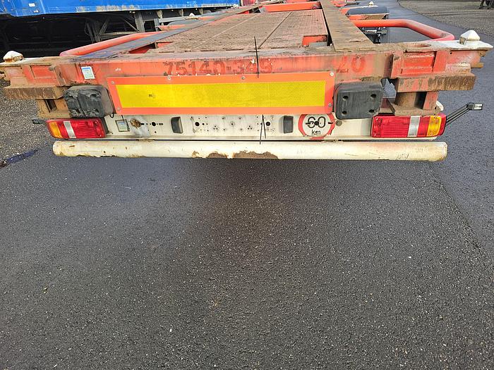 Used 2004 Krone| Sd 27| fixed chassis | 40 ft 2 x20 ft | light weight | 4870 kg.