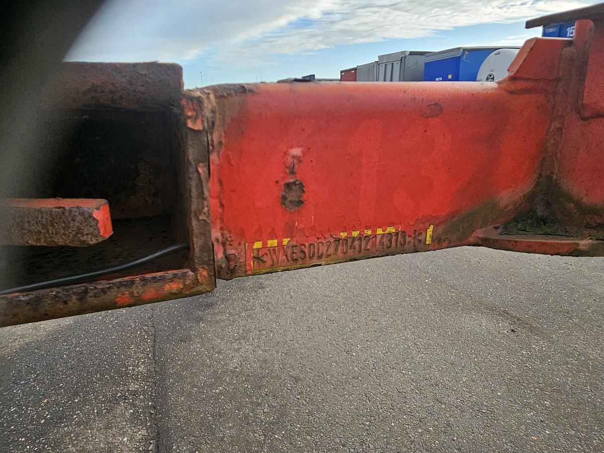 Gebruikt 2004 KRONE SD 27| FIXED CHASSIS | SAF DISC. 40 FT |2 X 20 FT| HIGHCUBE | 20 FOOT MIDDLE| LIGHT WEIGHT|4740 KG.