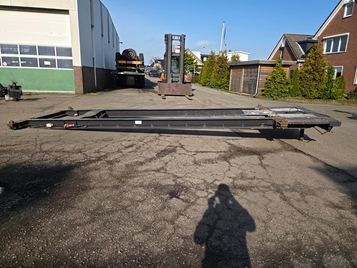 Gebruikt 2002 onbekend 20 foot tipper frame