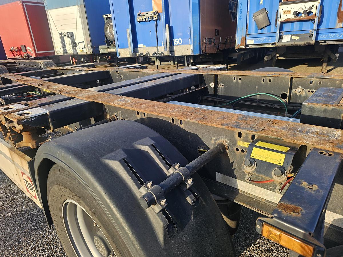 Gebruikt 2015 KRONE SD / REAR SLIDER / DUTCH CHASSIS / BPW DRUM.